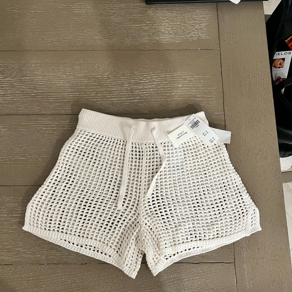 A&F Cream Knit Women's Shorts